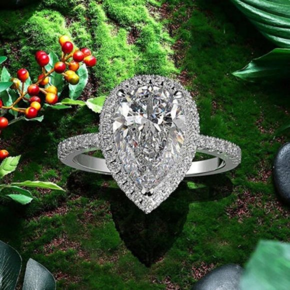 TEAR DROP CUT SILVER WEDDING BRIDAL ENGAGMENT RING - Picture 3 of 4